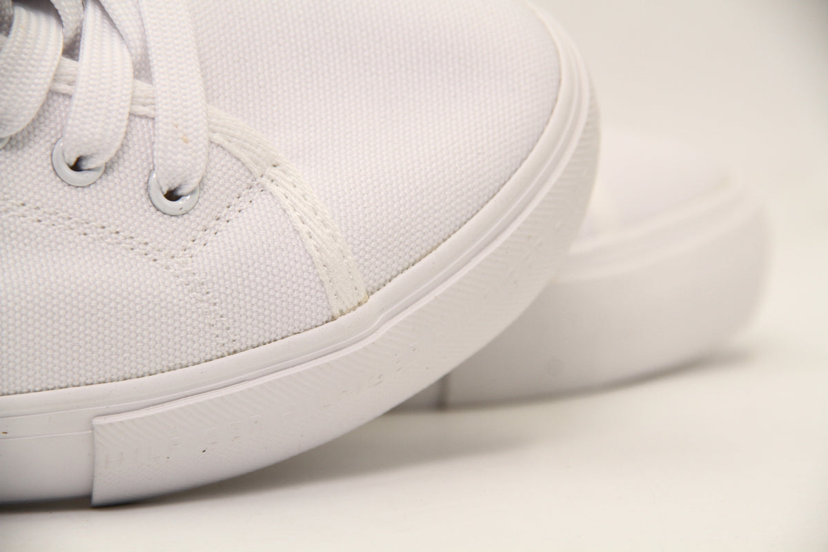 TOMMY HILFIGER WOMEN SHOES Size 40 ROW576