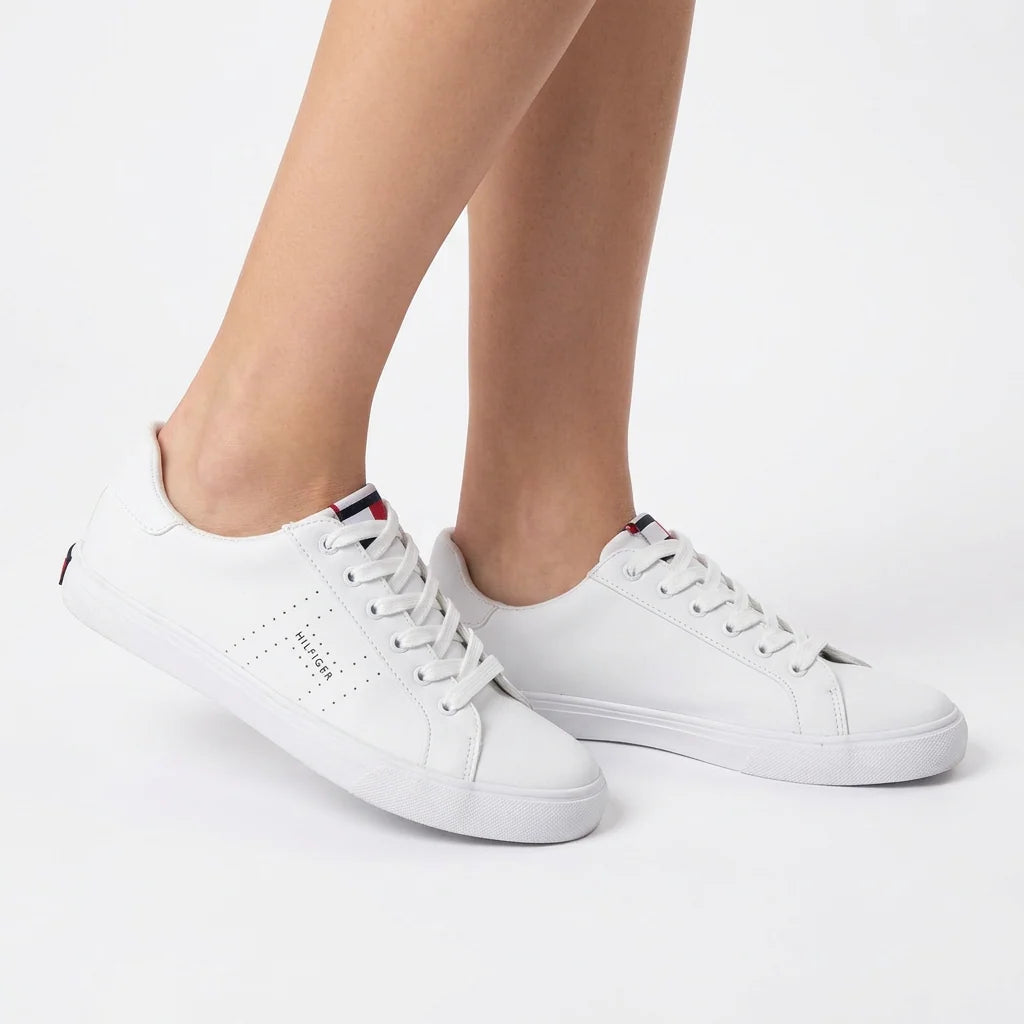 TOMMY HILFIGER WOMEN SHOES Size 38.5 ROW729