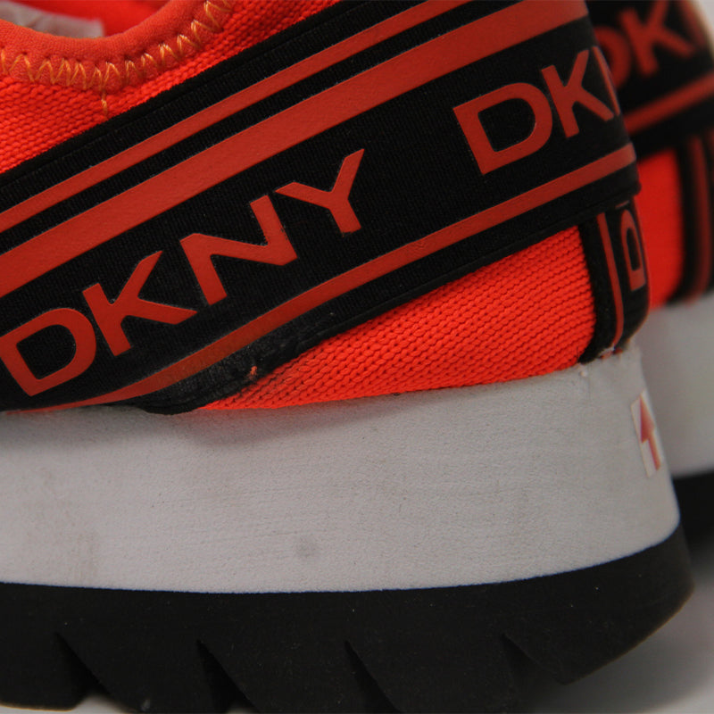 DKNY WOMEN SHOES Size 37.5 ROW421