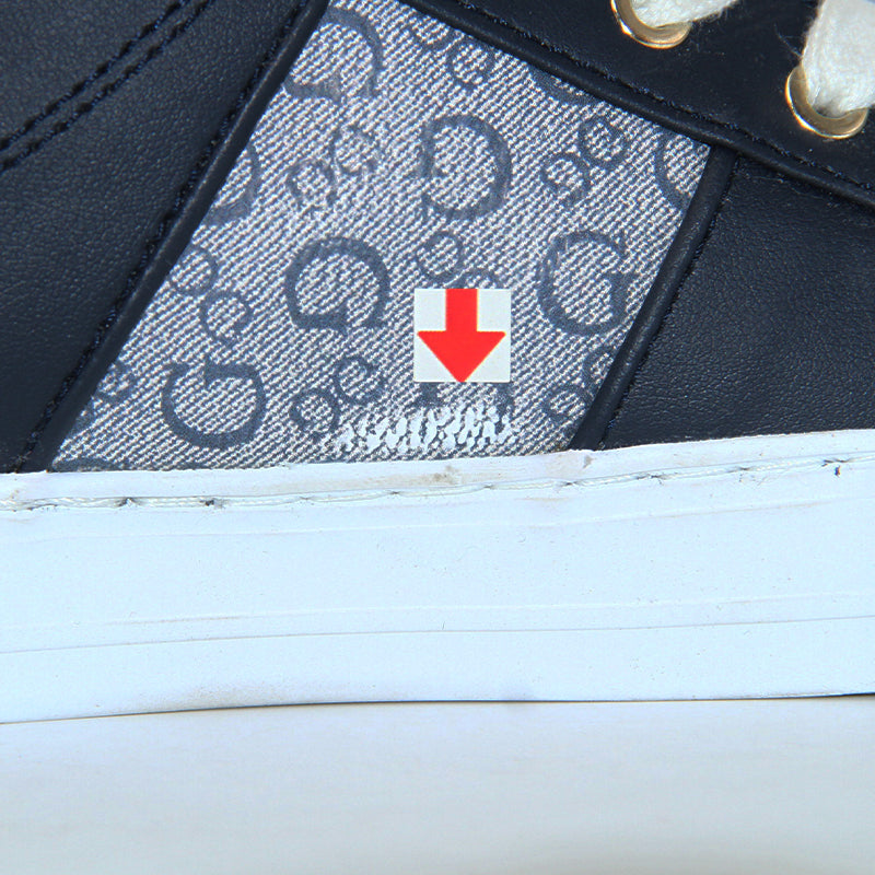 GUESS SHOES Size 37.5 ROW609
