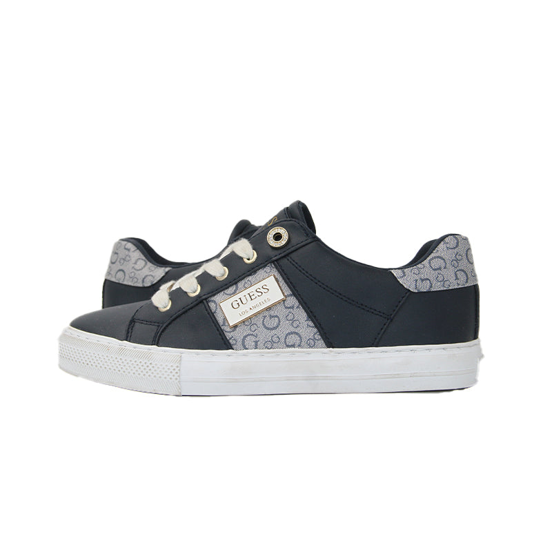 GUESS SHOES Size 37.5 ROW609