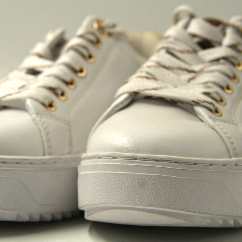 GUESS WOMEN SHOES Size 35.5 ROW77
