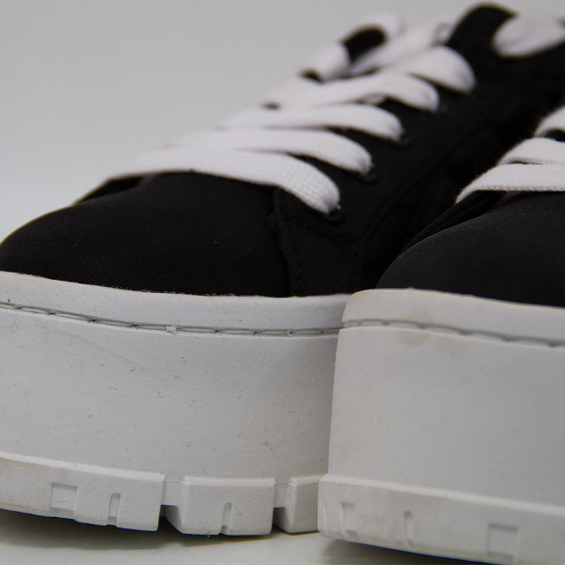 GUESS WOMEN SHOES Size 37.5 ROW363