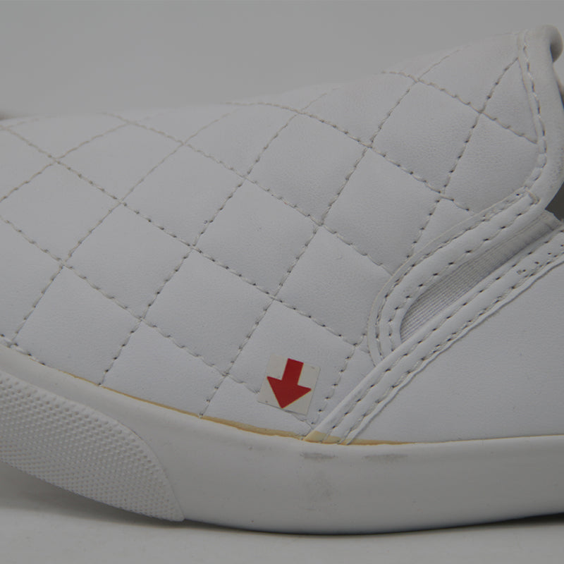 GUESS WOMEN SHOES Size 37 ROW459