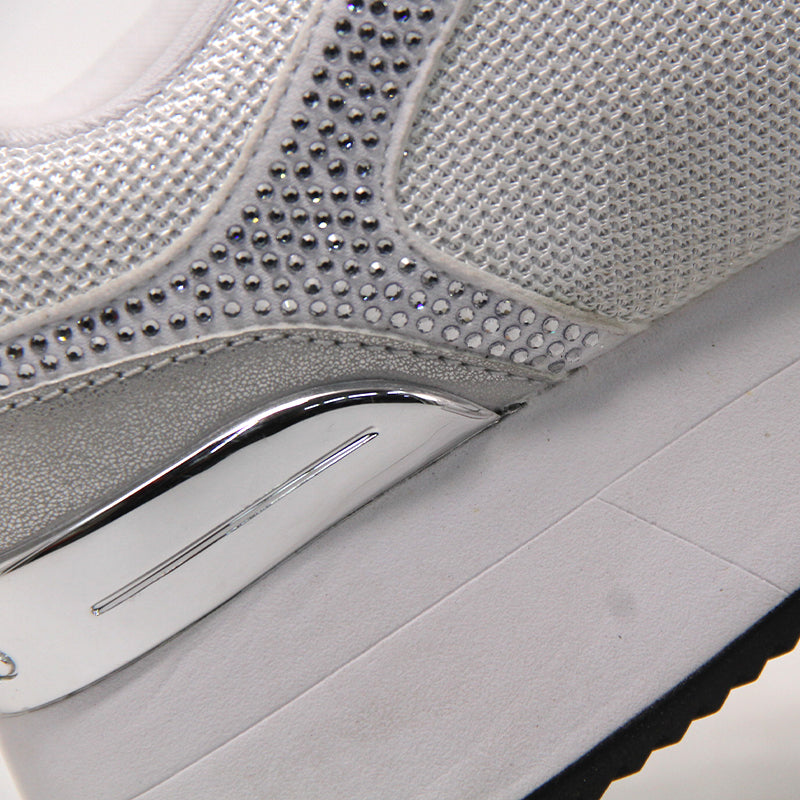 GUESS WOMEN SHOES Size 37 ROW538