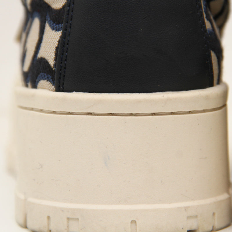GUESS WOMEN SHOES Size 38.5 ROW741
