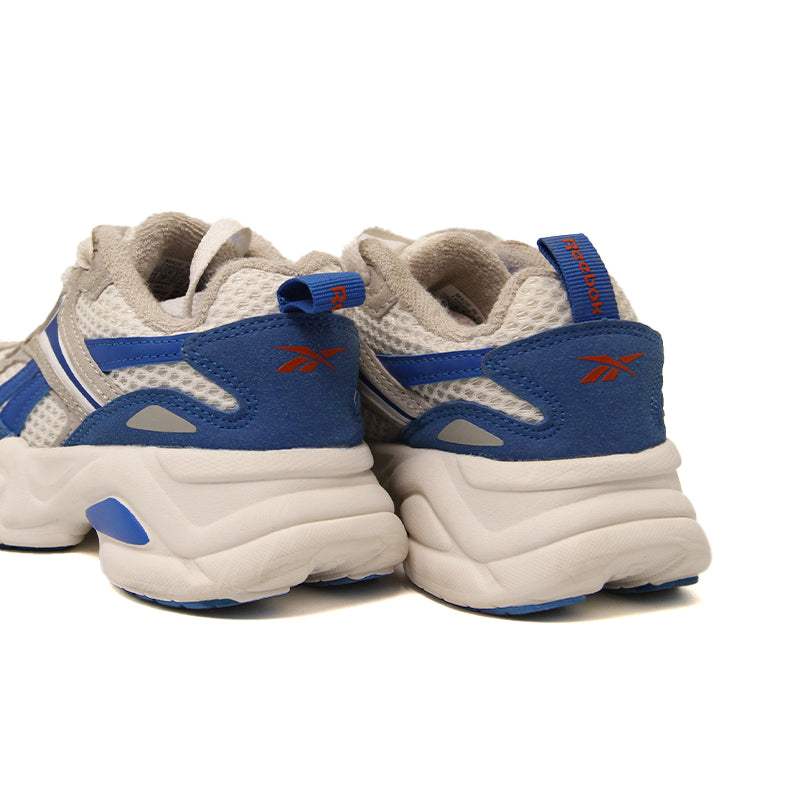 REEBOK KIDS Size 27.5 ROk10