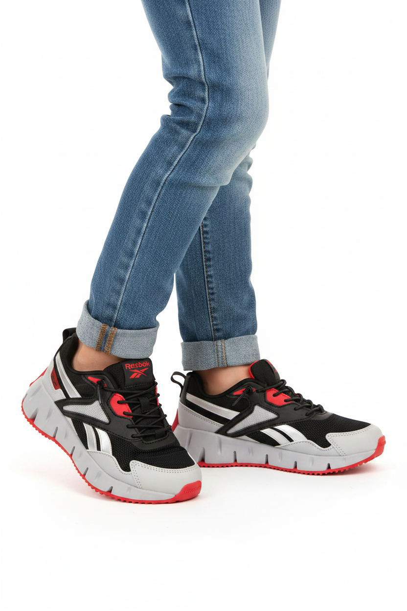 REEBOK KIDS Size 31.5 ROk5