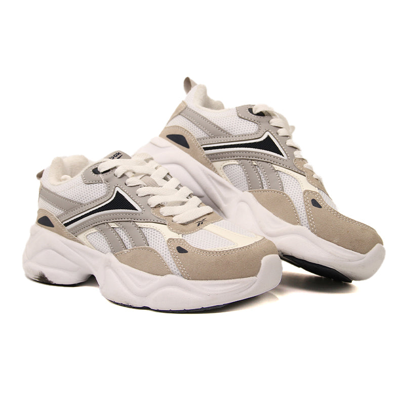 REEBOK KIDS Size 34 ROk3