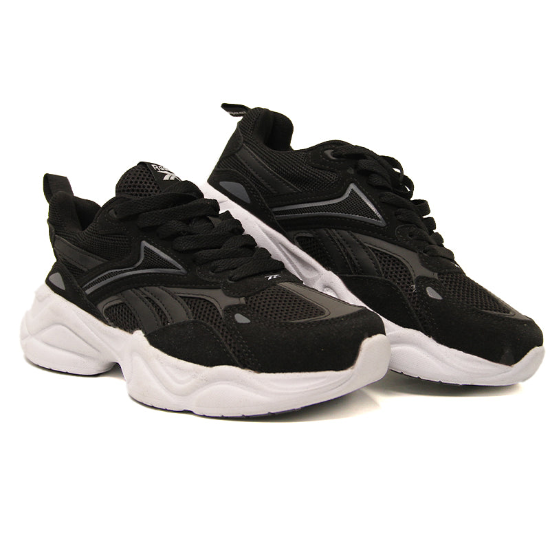 REEBOK KIDS Size 34 ROk4