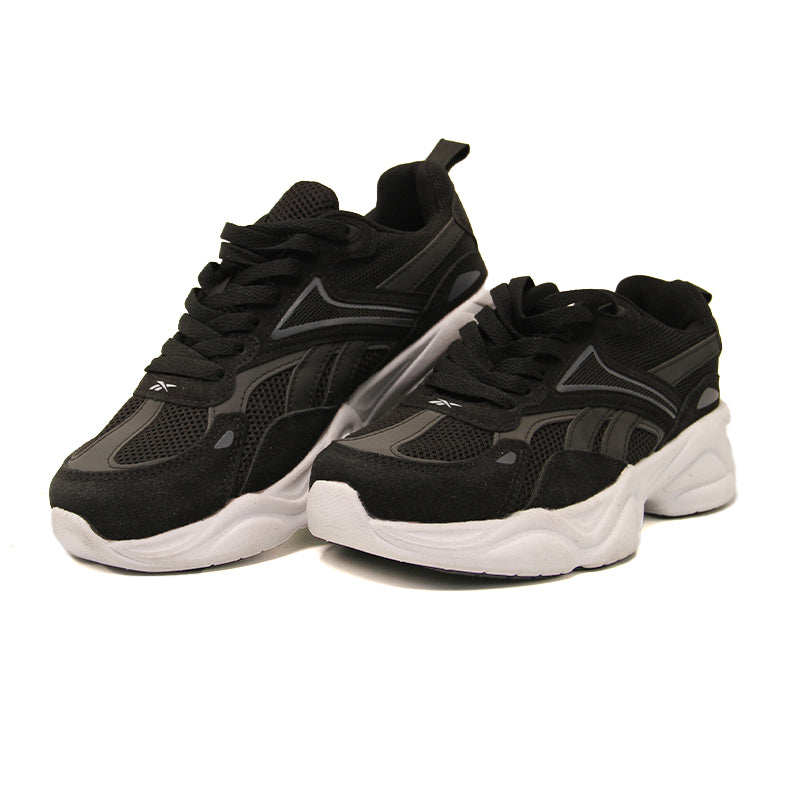 REEBOK KIDS Size 34 ROk5