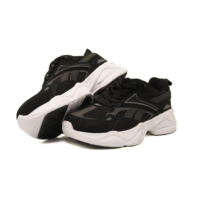 REEBOK KIDS Size 34 ROk7