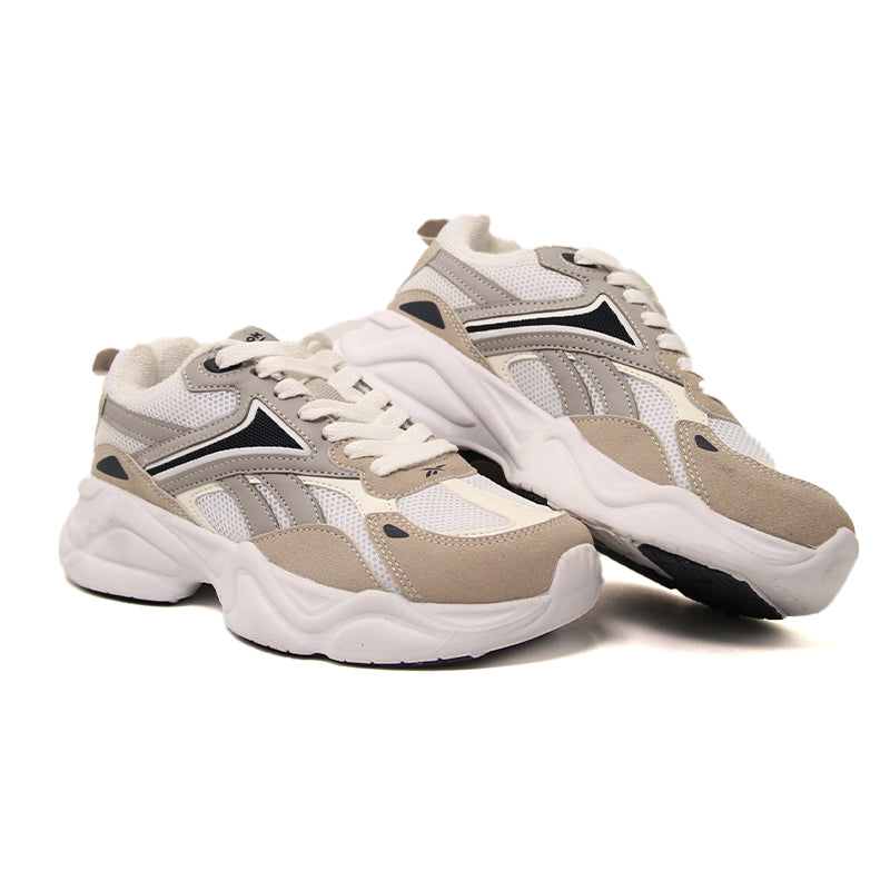 REEBOK KIDS Size 34 ROk8