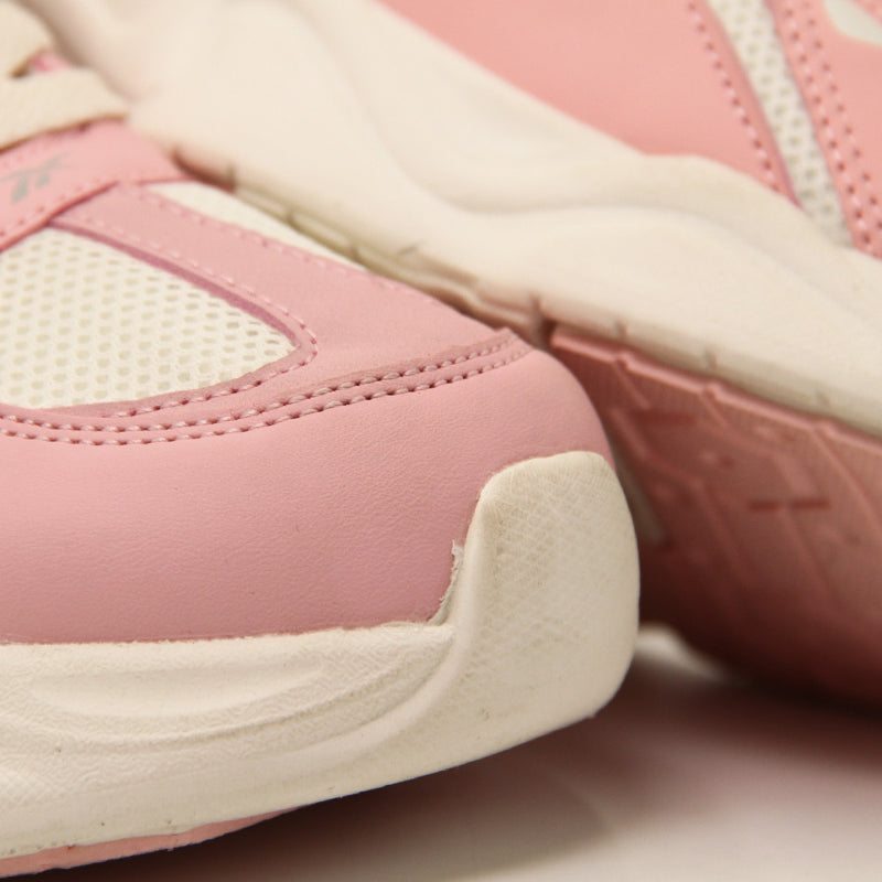 REEBOK KIDS Size 38 ROk5