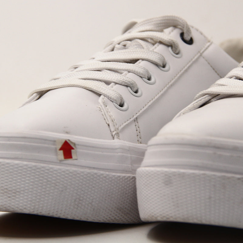 TOMMY HILFIGER WOMEN SHOES Size 37.5 ROW484