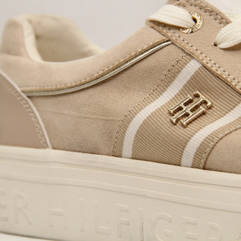 TOMMY HILFIGER WOMEN SHOES Size 38.5 ROW772