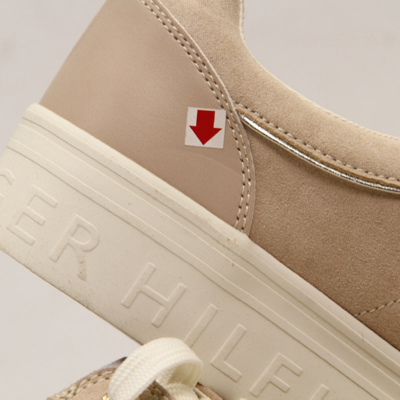 TOMMY HILFIGER WOMEN SHOES Size 38.5 ROW773