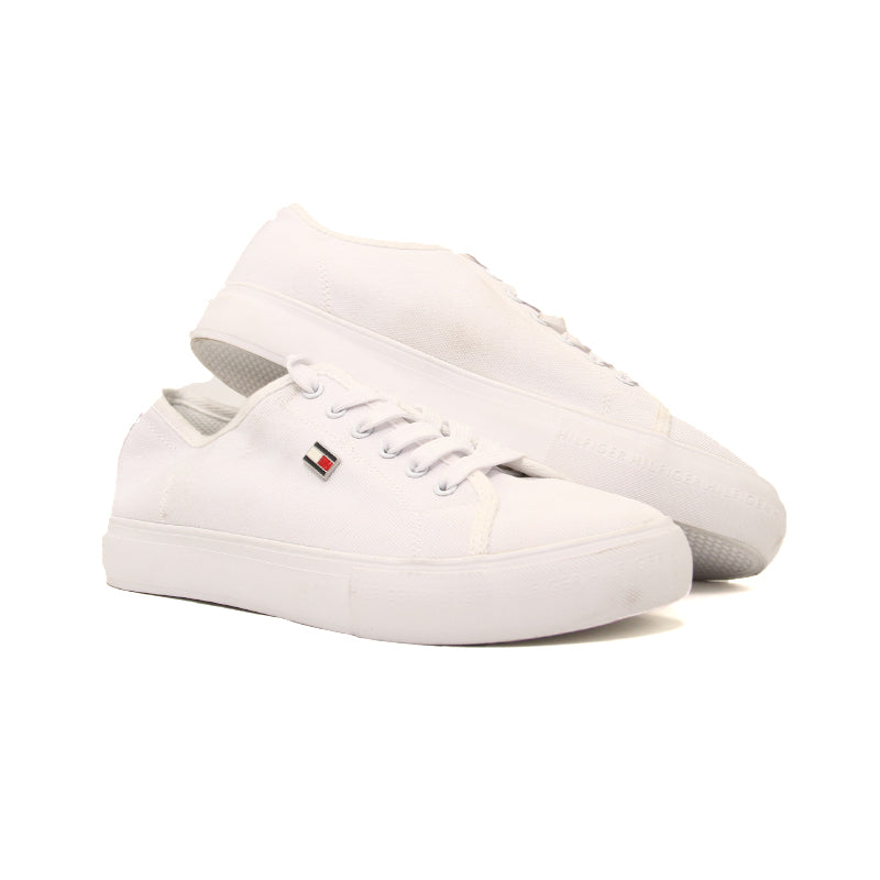 TOMMY HILFIGER WOMEN SHOES Size 40 ROW579