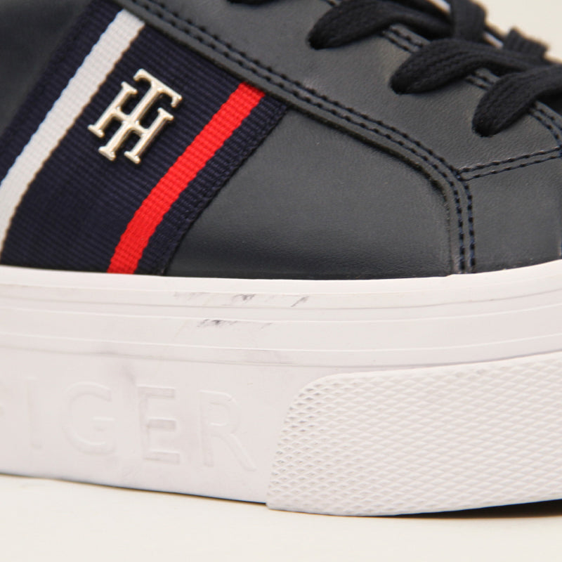 TOMMY HILFIGER WOMEN SHOES Size 40 ROW615
