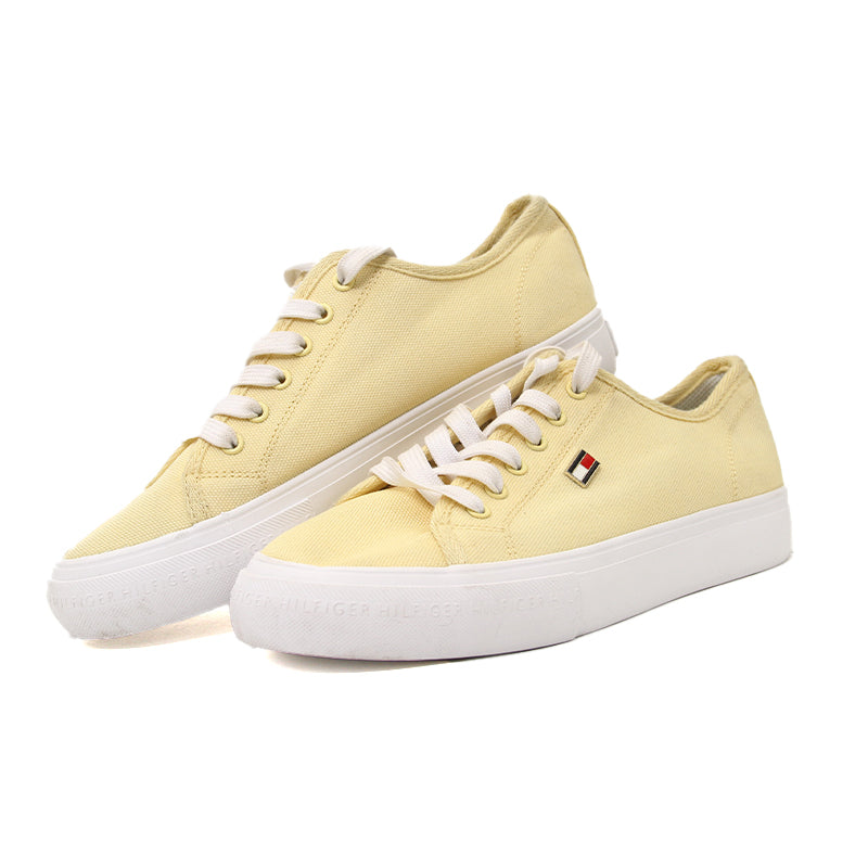 TOMMY HILFIGER WOMEN Size 39 ROW654