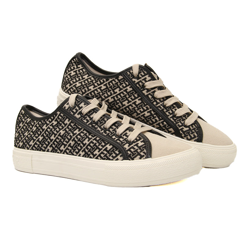TOMMY HILFIGER WOMEN Size 39 ROW665