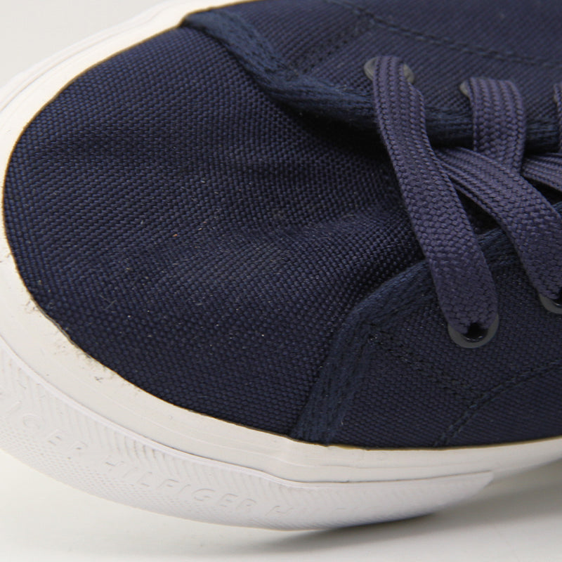 TOMMY HILFIGER WOMEN Size 39 ROW666