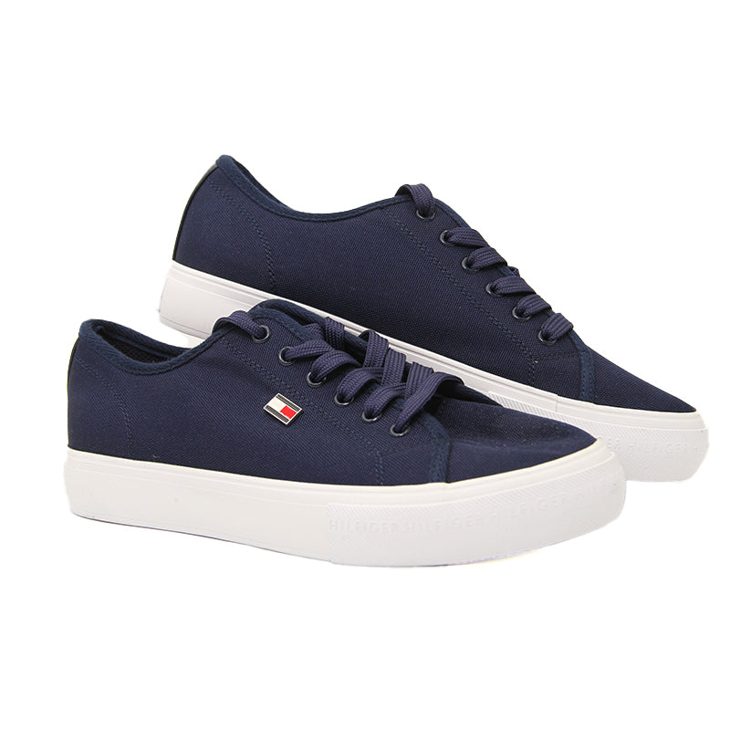 TOMMY HILFIGER WOMEN Size 39 ROW666