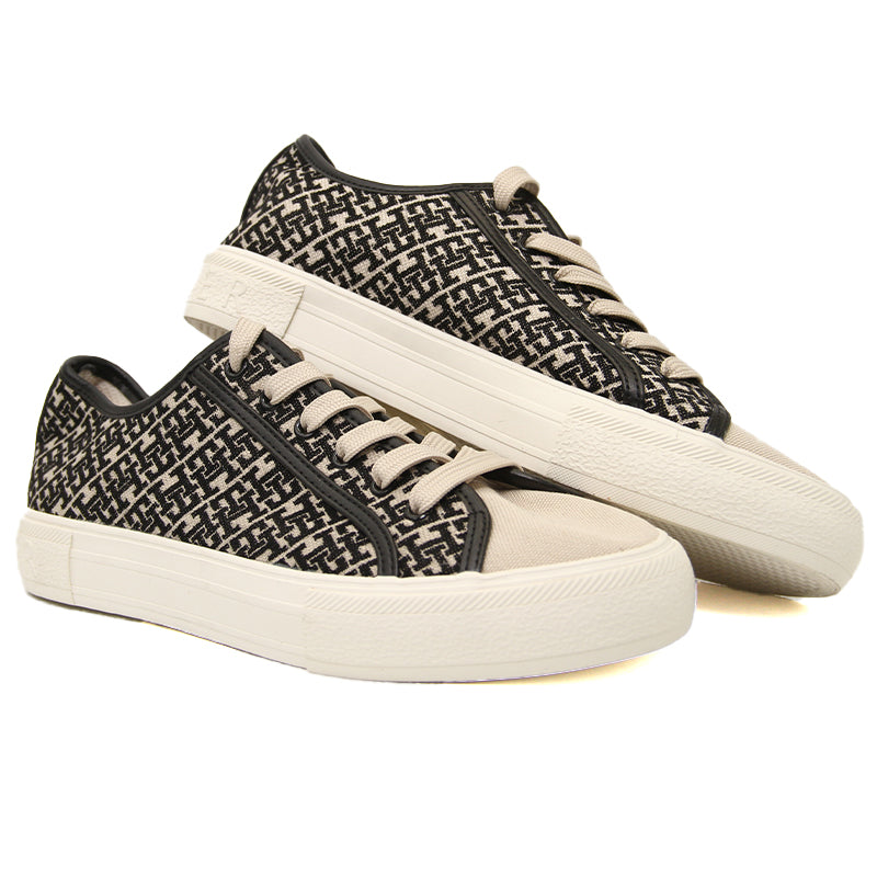 TOMMY HILFIGER WOMEN Size 39 ROW670
