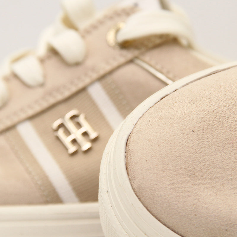 TOMMY HILFIGER WOMEN Size 39 ROW730