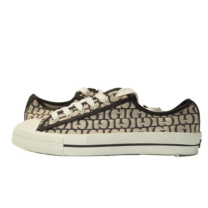GUESS WOMEN SHOES Size 42 ROW106