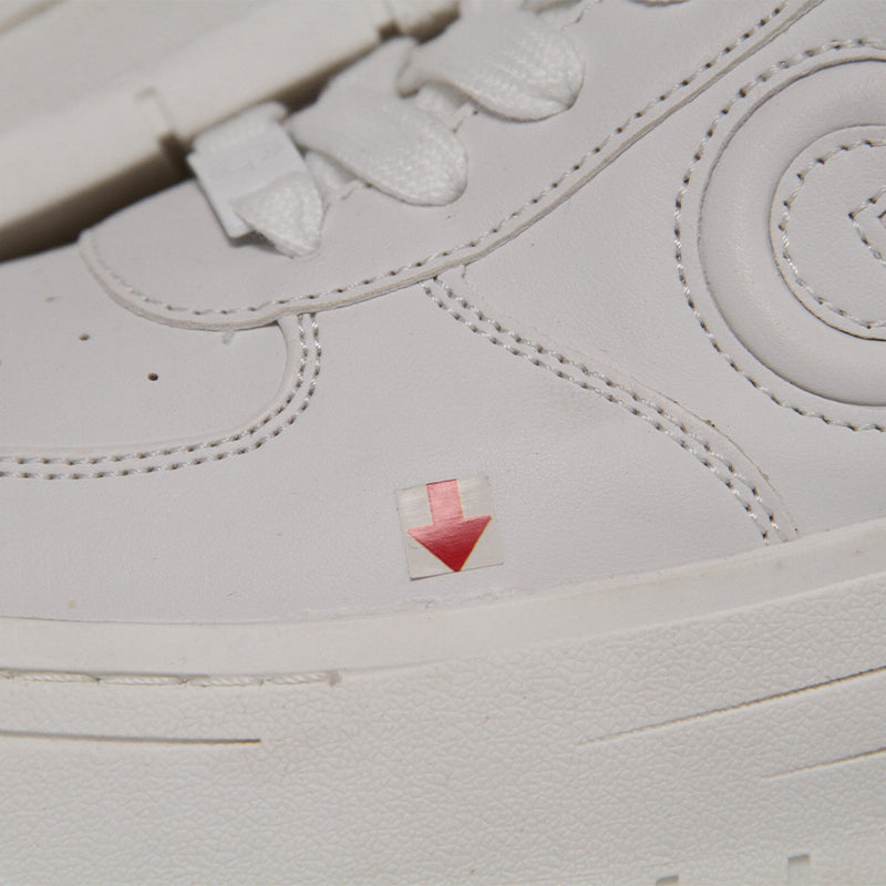GUESS WOMEN SHOES Size 39 ROW522