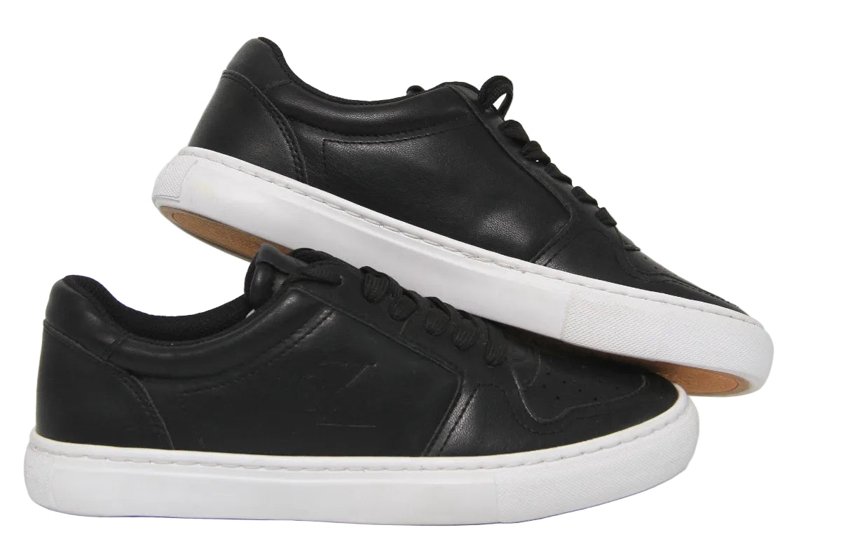 CALVIN KLEIN WOMEN SHOES Size 37.5 ROW319 - Runner