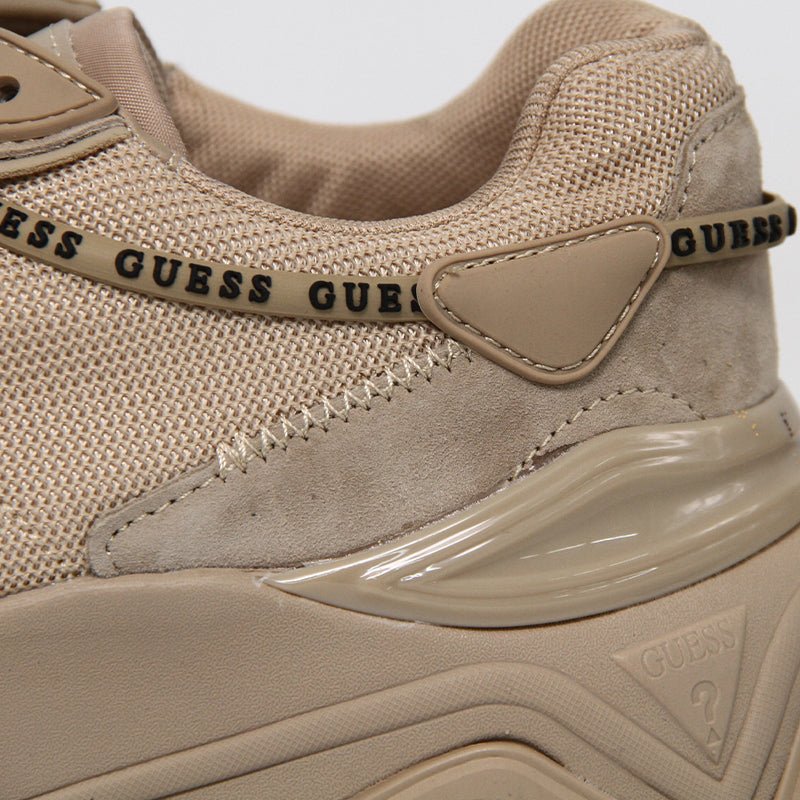 GUESS WOMEN SHOES Size 38 ROW55 - Runner