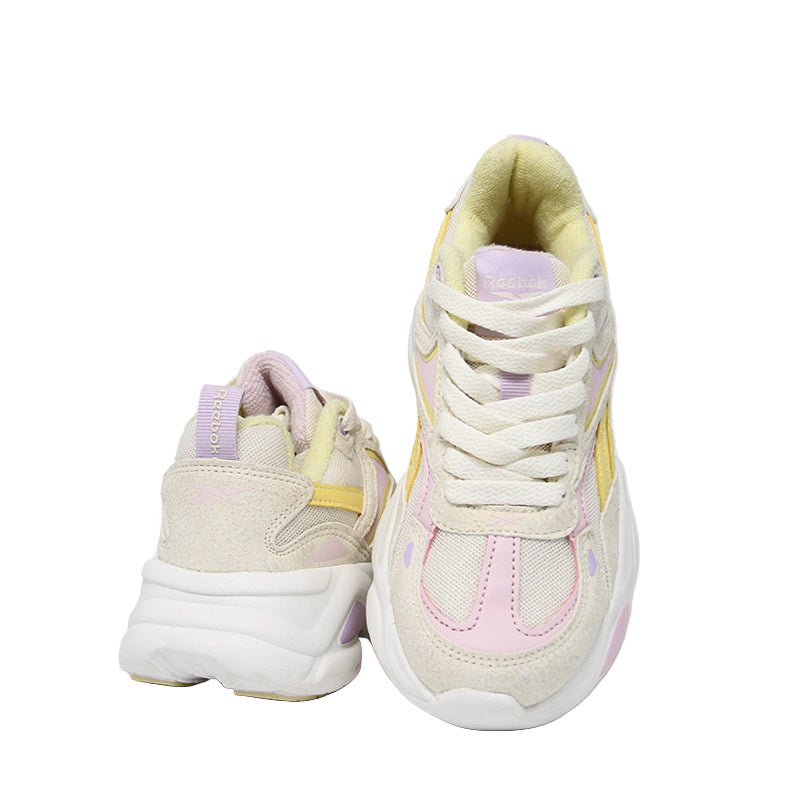 REEBOK KIDS Size 31.5 ROk3