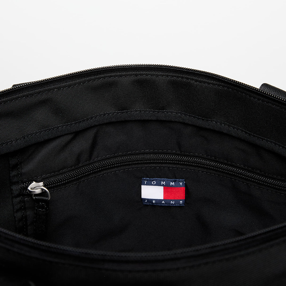 TOMMY HILFIGER BAGS ROB533
