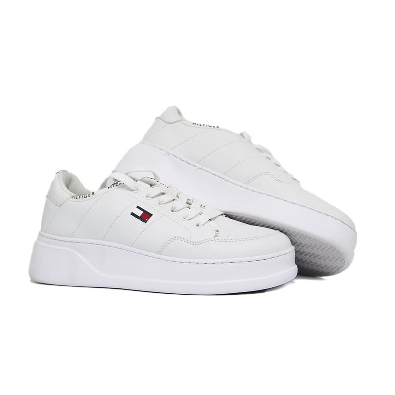 TOMMY WOMEN SHOES Size 37.5 ROW117 - Runner