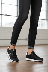 CALVIN KLEIN WOMEN SHOES Size 40 ROW443