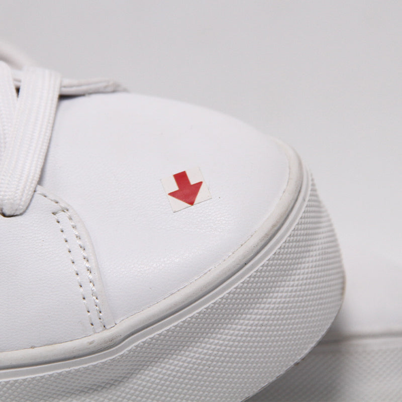 GUESS WOMEN SHOES Size 35.5 ROW106