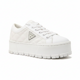 GUESS WOMEN SHOES Size 35.5 ROW54