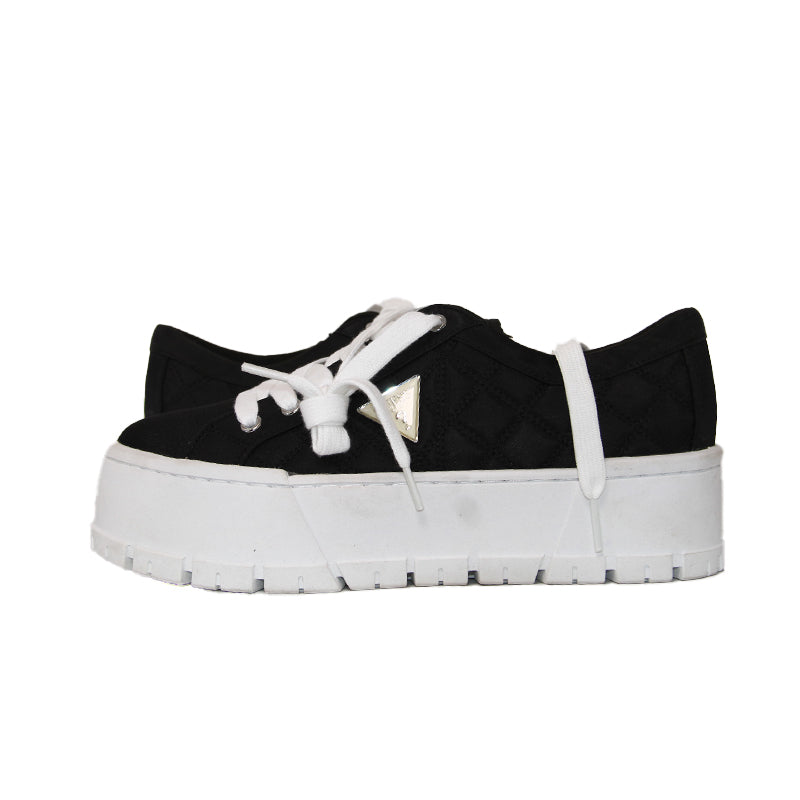 GUESS WOMEN SHOES Size 37.5 ROW562