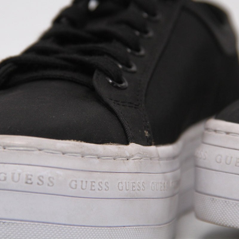 GUESS  WOMEN SHOES Size 37 ROW568