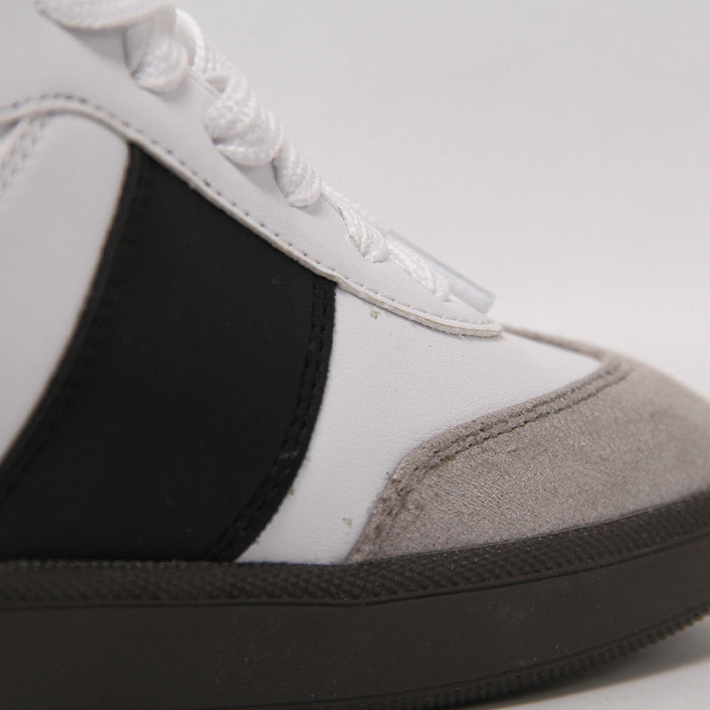 GUESS WOMEN SHOES Size 38 ROW759