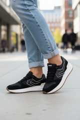 LEVI'S WOMEN SHOES Size 38.5 ROW645