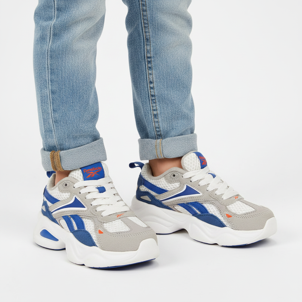 REEBOK KIDS Size 27.5 ROk10