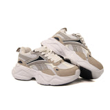 REEBOK KIDS Size 27.5 ROk7