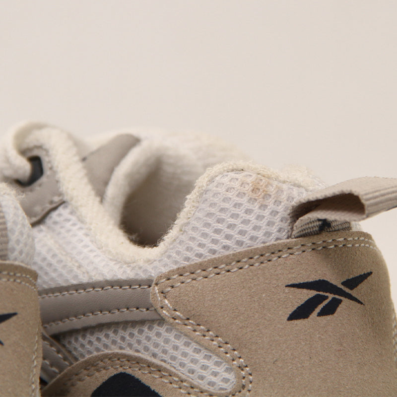 REEBOK KIDS Size 29 ROk4