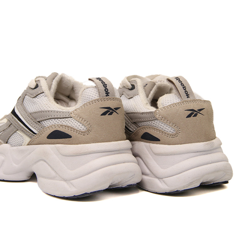 REEBOK KIDS Size 30.5 ROk5