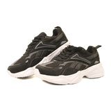 REEBOK KIDS Size 34 ROk10