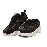 REEBOK KIDS Size 34 ROk4