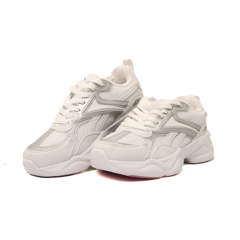 REEBOK KIDS Size 35 ROk4